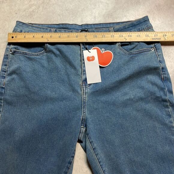 Cider Demin women’s flare denim jeans. Size XL. NWT - Picture 6 of 8